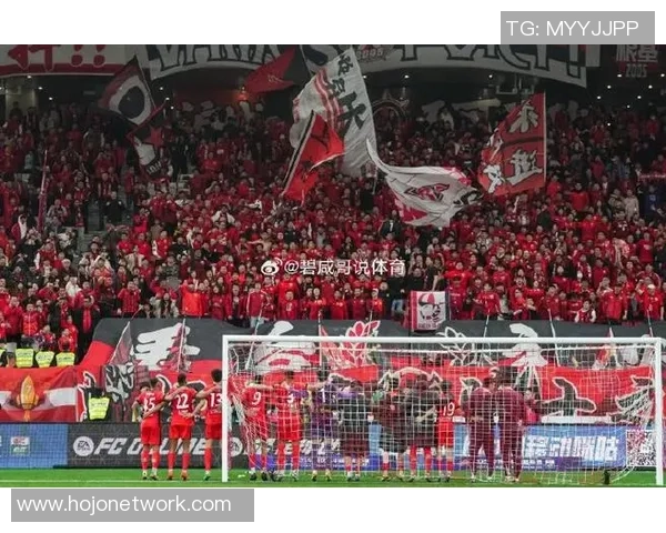 4月5日上海上港迎战重庆斯威力争主场全取三分展现实力